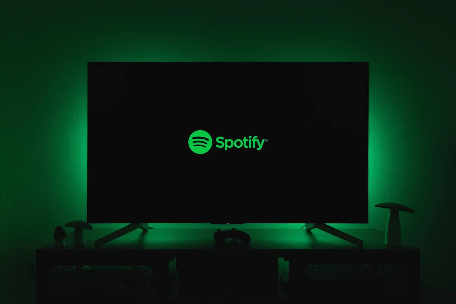 Spotify is making a voice command centric car mode