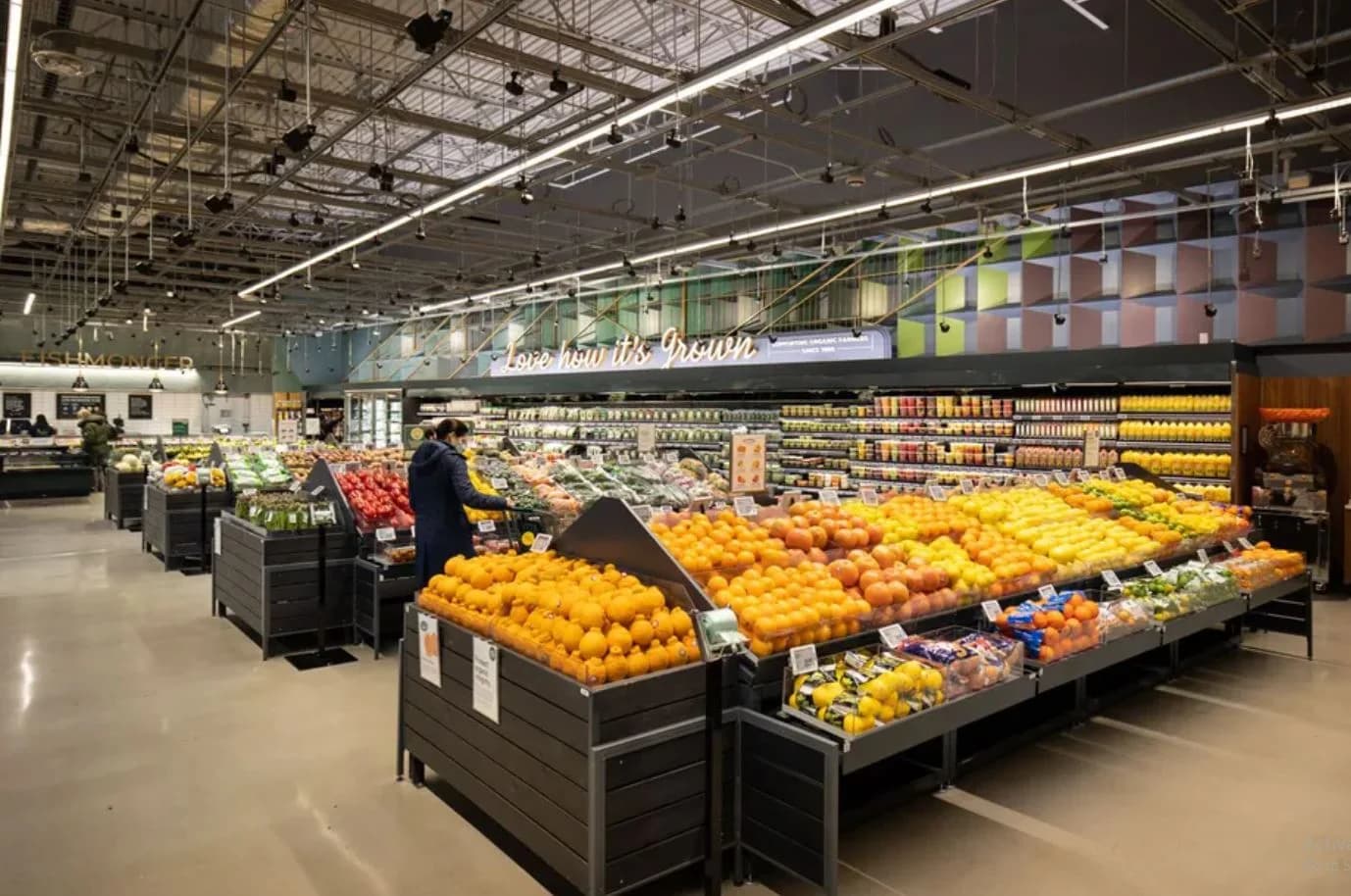 Amazon just opened the first Whole Foods equipped with cashier-less technology