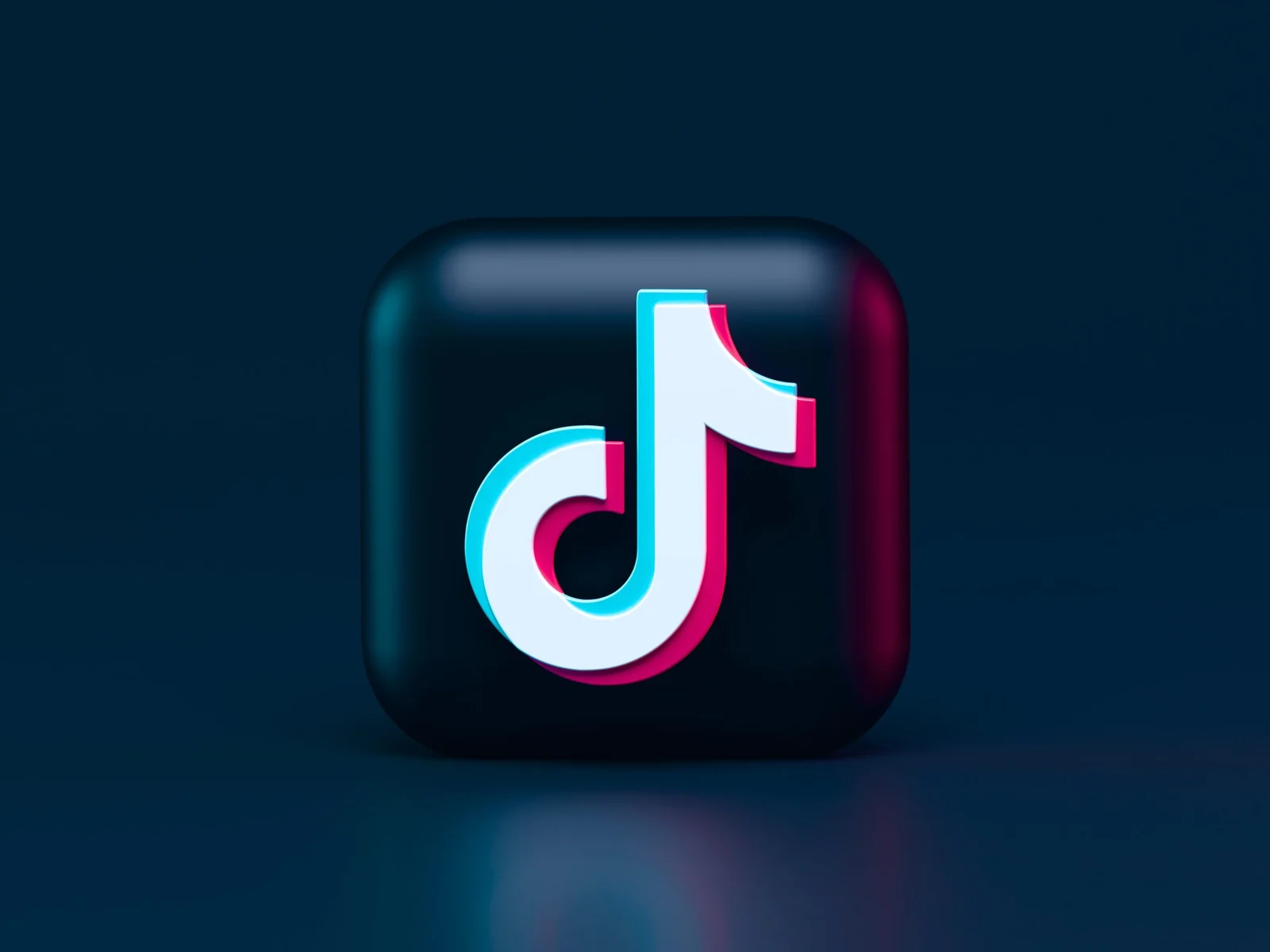 TikTok creators will now be able to add GIFs to videos very easily.