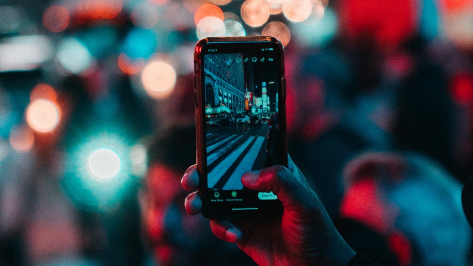 Instagram might be coming with vertical scrolling, before you know it!