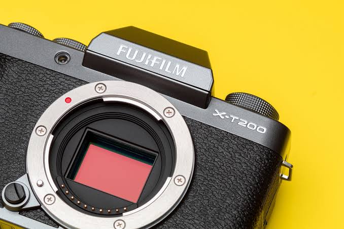 Fuji X-T200, the Amateur.