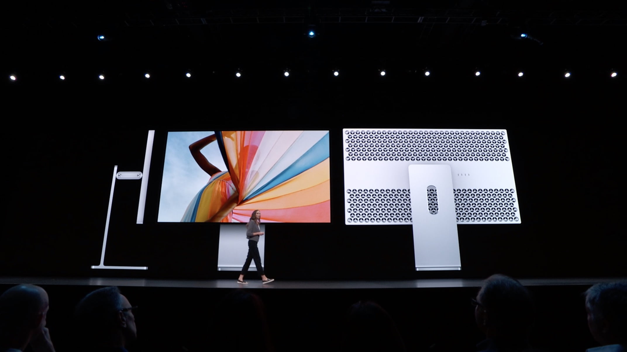 Apple is building a Mac Studio desktop and a 7K display. Apple is building a Mac Studio desktop and a 7K display.