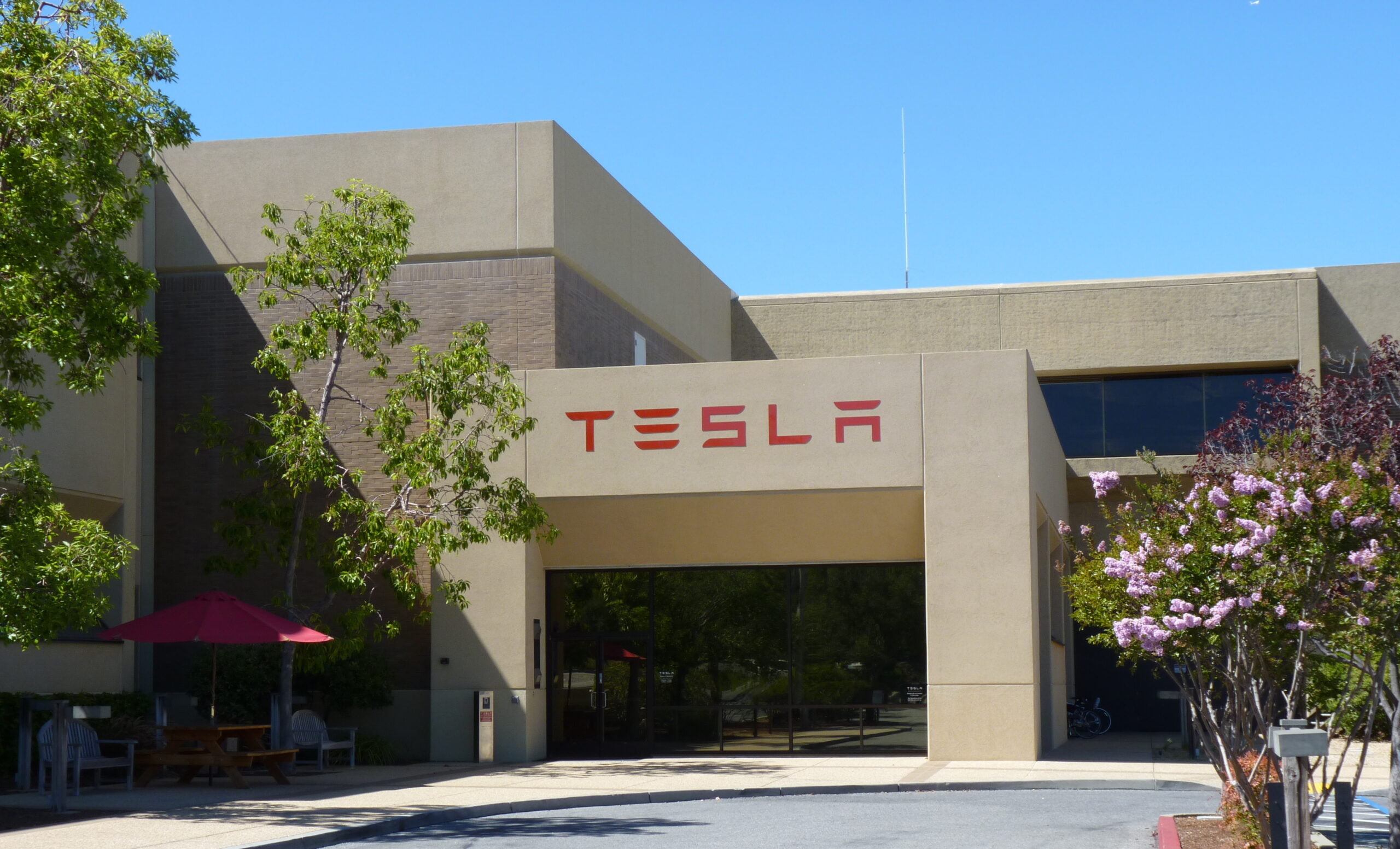 Tesla is now gearing up for more layoffs after huge stock plummet